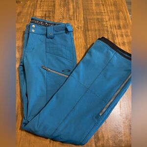 Womens Oakley snowboarding pants
